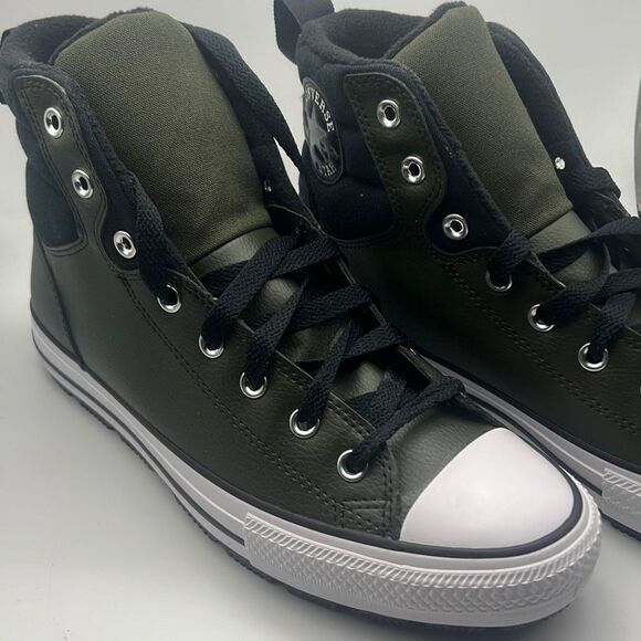Converse Chuck Taylor All Star Berkshire Water Resistant Sneaker -NWB-Mens 10- A - Picture 2 of 8